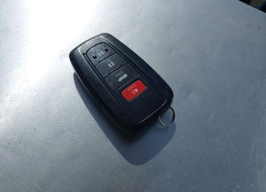 Photo 11 of 2021 Toyota Camry XSE (VIN 4T1K61AK5MU434244)