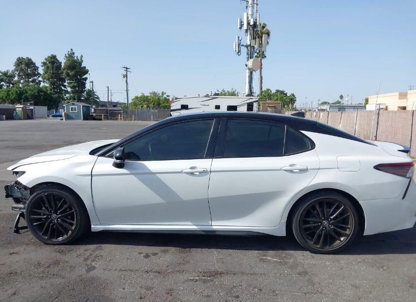 Photo 14 of 2021 Toyota Camry XSE (VIN 4T1K61AK5MU434244)