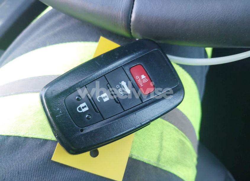 Photo 11 of 2021 Toyota Camry XSE (VIN 4T1K61AK5MU442991)