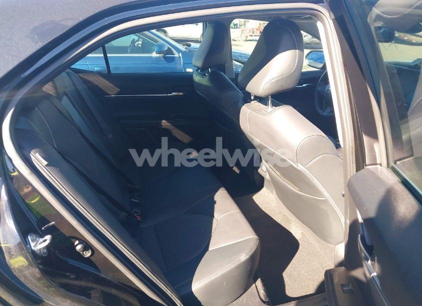 Photo 8 of 2021 Toyota Camry XSE (VIN 4T1K61AK5MU442991)