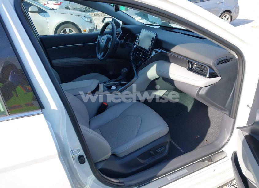 Photo 5 of 2022 Toyota Camry XSE (VIN 4T1K61AK5NU070912)