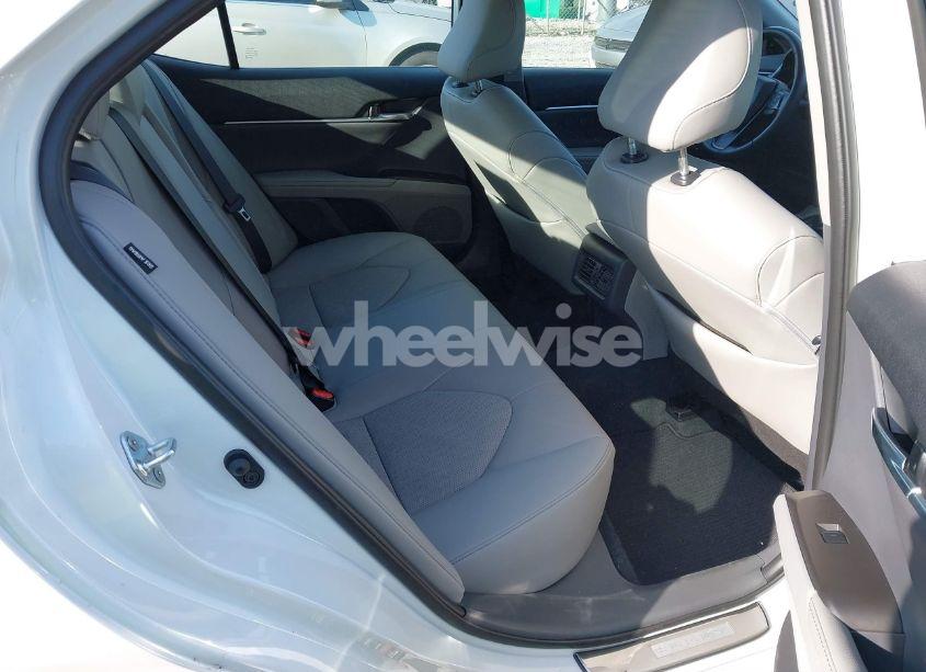 Photo 8 of 2022 Toyota Camry XSE (VIN 4T1K61AK5NU070912)