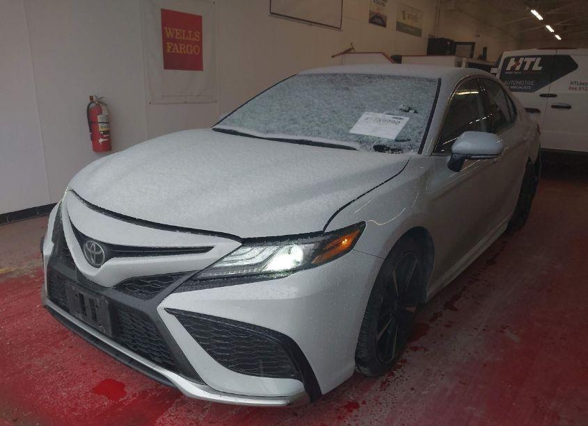 Photo 2 of 2023 Toyota Camry XSE (VIN 4T1K61AK5PU148415)