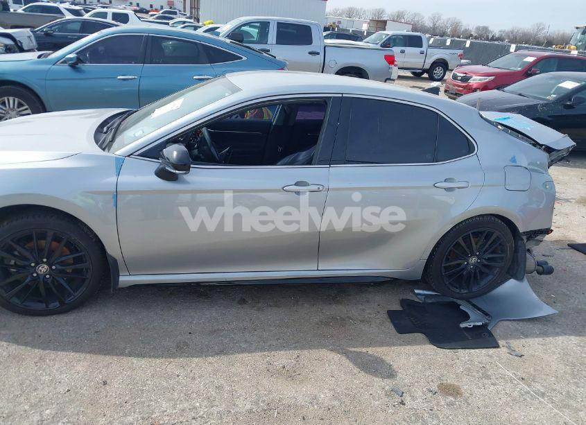 Photo 13 of 2023 Toyota Camry XSE (VIN 4T1K61AK5PU732975)