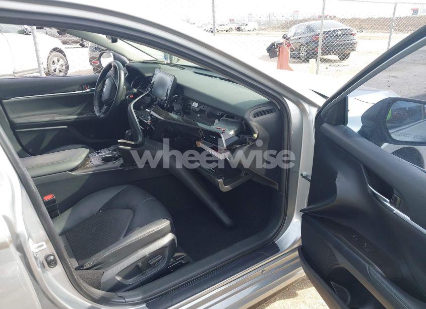 Photo 5 of 2023 Toyota Camry XSE (VIN 4T1K61AK5PU732975)