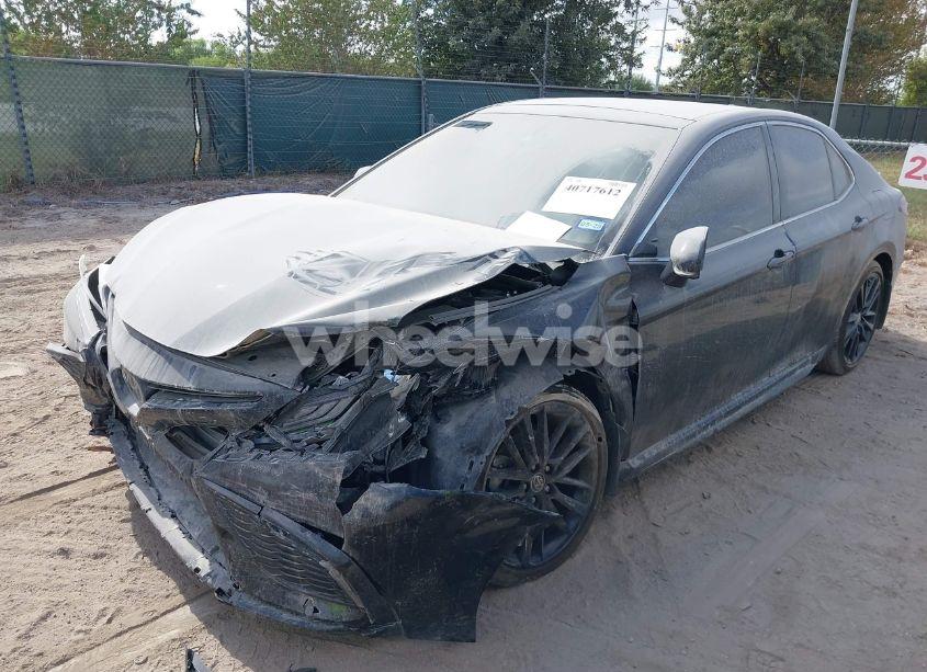 Photo 2 of 2023 Toyota Camry XSE (VIN 4T1K61AK5PU811546)