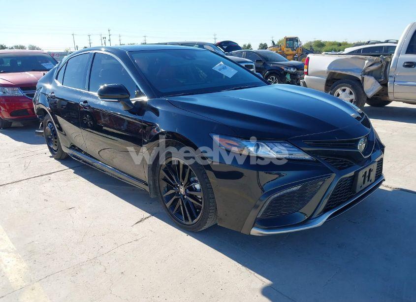 2024 Toyota Camry XSE (VIN 4T1K61AK5RU248758) main photo