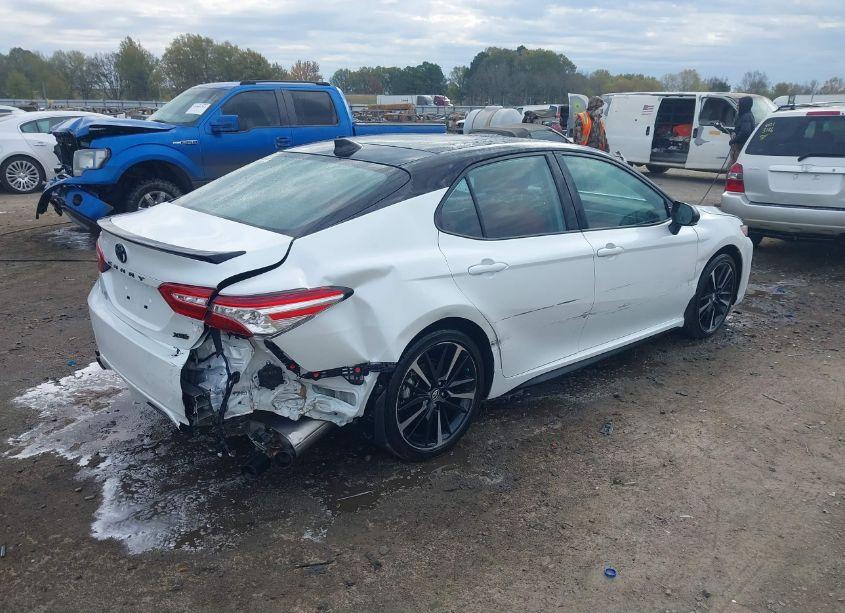 Photo 4 of 2020 Toyota Camry XSE (VIN 4T1K61AK6LU307100)