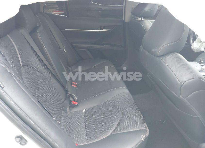 Photo 8 of 2020 Toyota Camry XSE (VIN 4T1K61AK6LU333969)