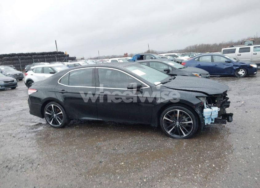 Photo 13 of 2020 Toyota Camry XSE (VIN 4T1K61AK6LU918695)