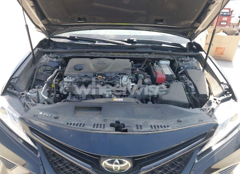 Photo 10 of 2020 Toyota Camry XSE (VIN 4T1K61AK6LU920981)