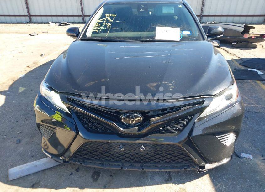 Photo 11 of 2020 Toyota Camry XSE (VIN 4T1K61AK6LU958890)