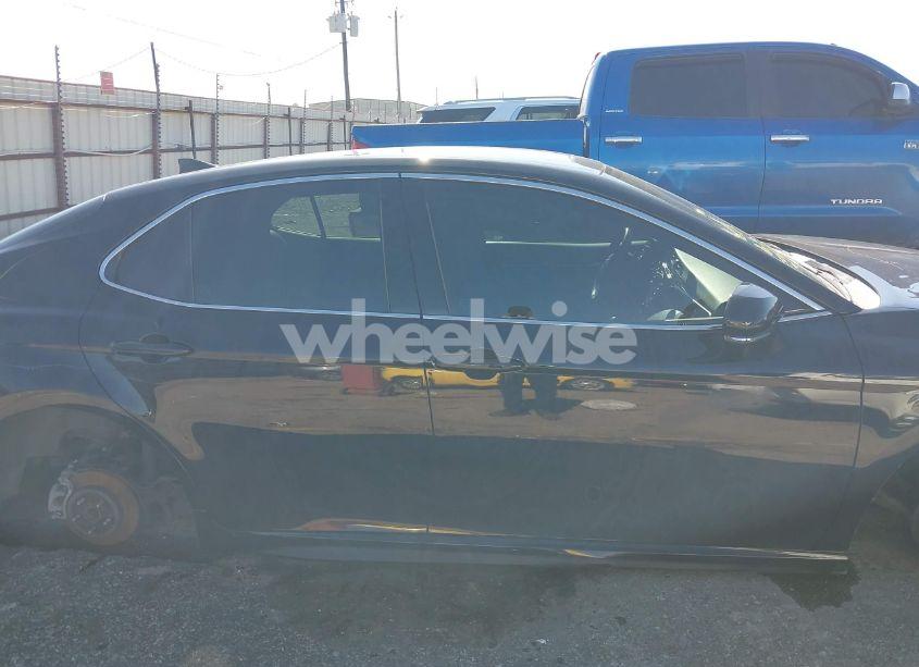 Photo 12 of 2020 Toyota Camry XSE (VIN 4T1K61AK6LU958890)