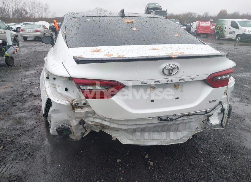 Photo 18 of 2021 Toyota Camry XSE (VIN 4T1K61AK6MU423513)