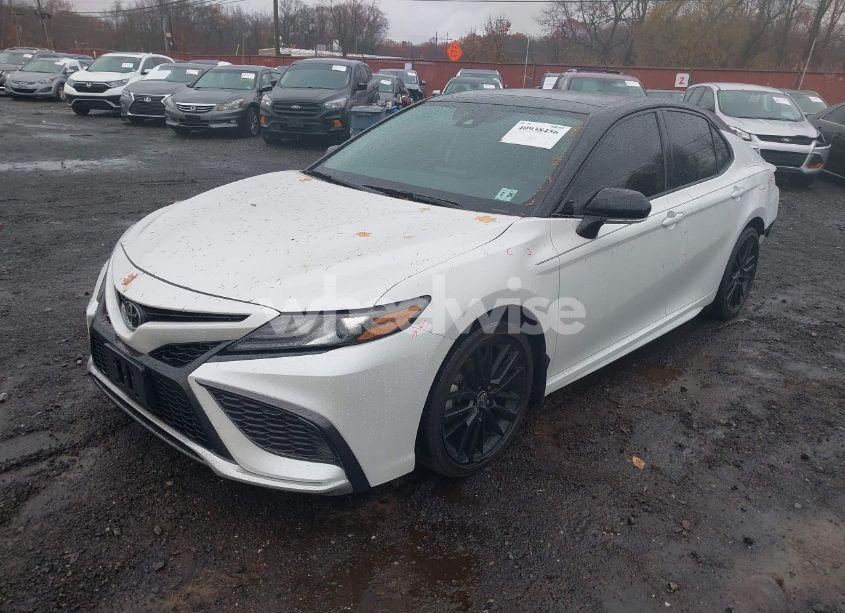 Photo 2 of 2021 Toyota Camry XSE (VIN 4T1K61AK6MU423513)