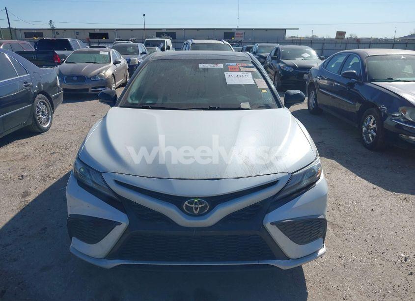 Photo 6 of 2021 Toyota Camry XSE (VIN 4T1K61AK6MU442806)