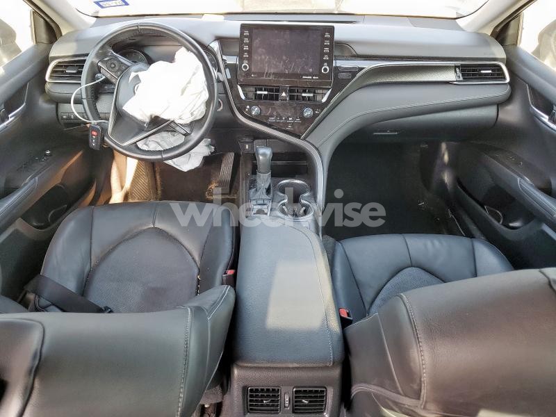 Photo 2 of 2021 TOYOTA CAMRY XSE (VIN 4T1K61AK6MU527497)