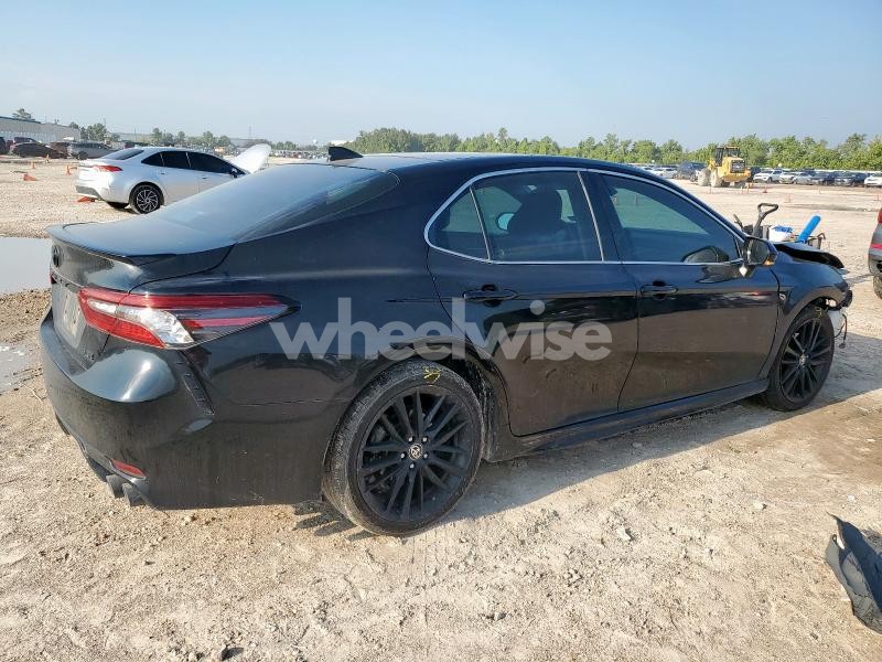 Photo 3 of 2021 TOYOTA CAMRY XSE (VIN 4T1K61AK6MU527497)