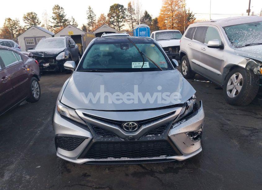 Photo 12 of 2022 Toyota Camry XSE (VIN 4T1K61AK6NU004773)