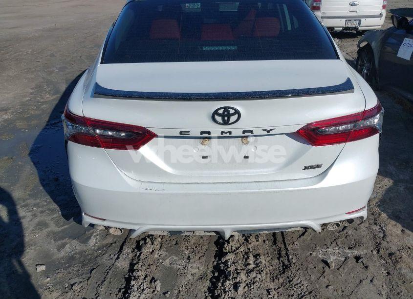 Photo 17 of 2022 Toyota Camry XSE (VIN 4T1K61AK6NU011836)