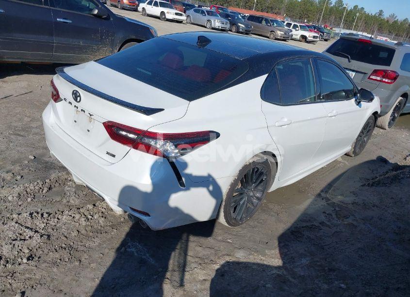 Photo 4 of 2022 Toyota Camry XSE (VIN 4T1K61AK6NU011836)