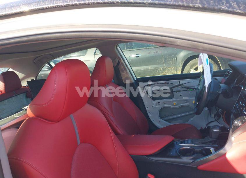 Photo 5 of 2022 Toyota Camry XSE (VIN 4T1K61AK6NU011836)