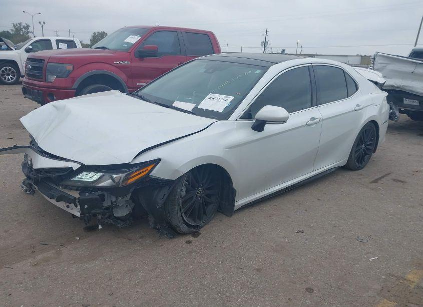 Photo 2 of 2023 Toyota Camry XSE (VIN 4T1K61AK6PU729972)