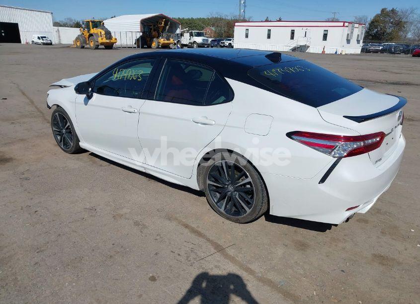 Photo 3 of 2020 Toyota Camry XSE (VIN 4T1K61AK7LU315139)