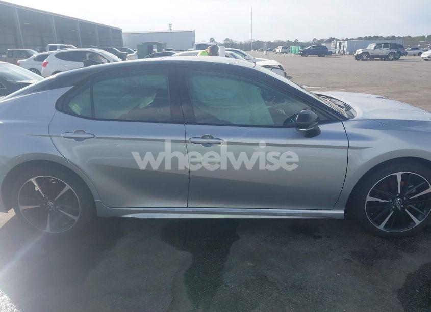 Photo 13 of 2020 Toyota Camry XSE (VIN 4T1K61AK7LU317733)