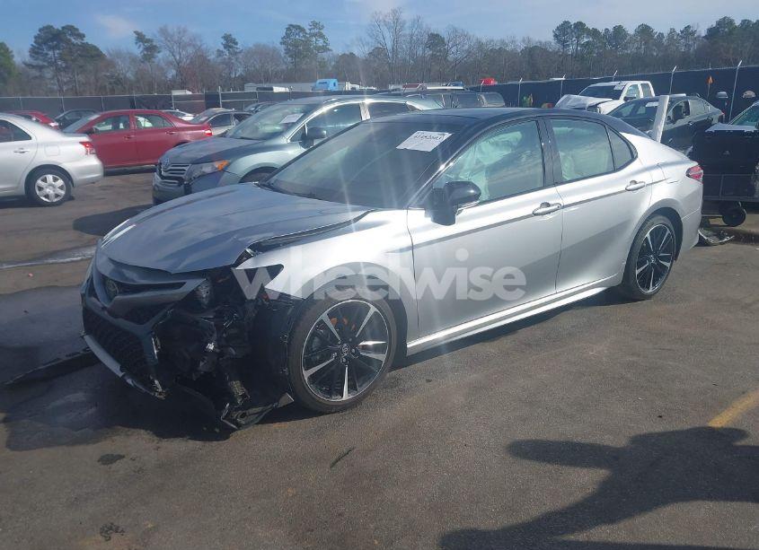 Photo 2 of 2020 Toyota Camry XSE (VIN 4T1K61AK7LU317733)