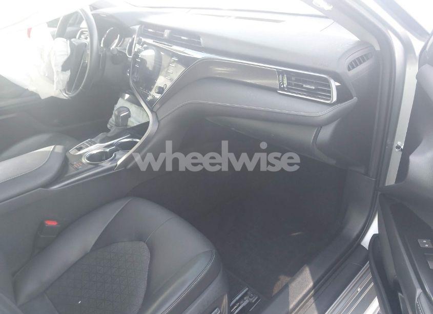 Photo 5 of 2020 Toyota Camry XSE (VIN 4T1K61AK7LU317733)