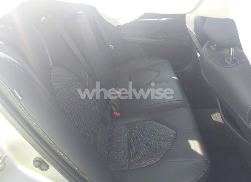 Photo 8 of 2020 Toyota Camry XSE (VIN 4T1K61AK7LU317733)