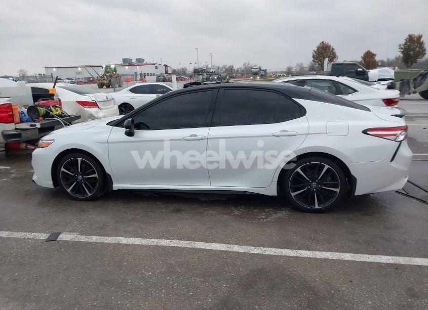 Photo 14 of 2020 Toyota Camry XSE (VIN 4T1K61AK7LU319739)