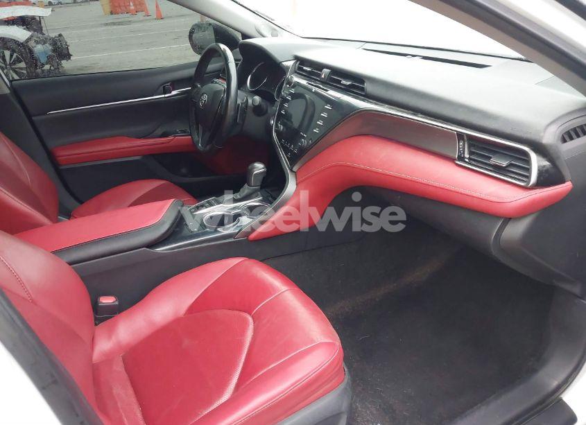 Photo 5 of 2020 Toyota Camry XSE (VIN 4T1K61AK7LU319739)