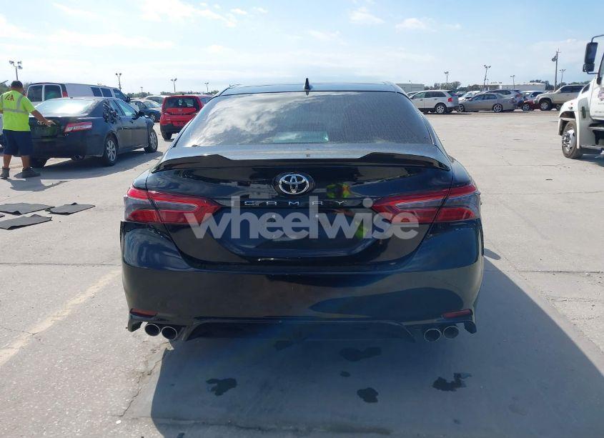 Photo 16 of 2020 Toyota Camry XSE (VIN 4T1K61AK7LU506589)