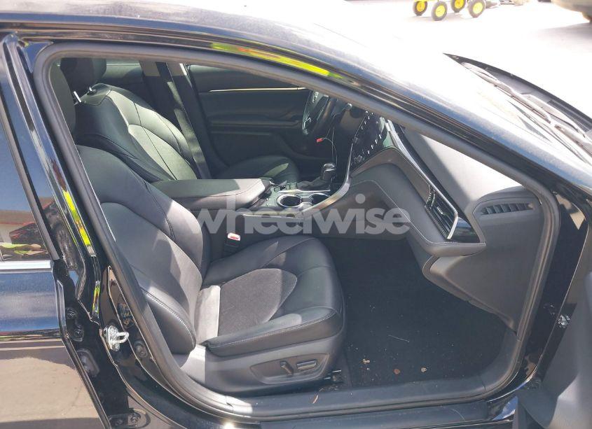 Photo 5 of 2020 Toyota Camry XSE (VIN 4T1K61AK7LU506589)