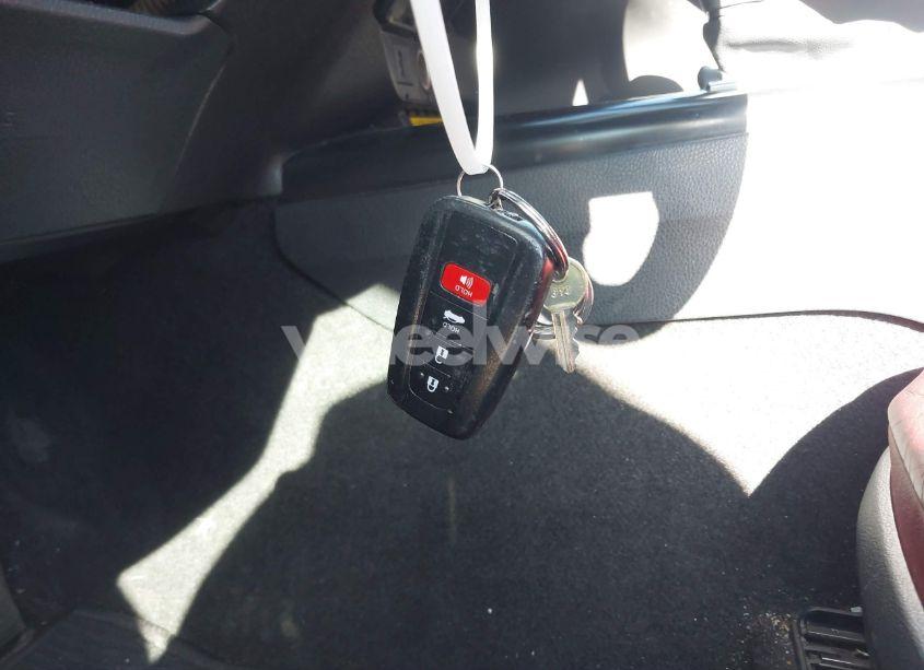 Photo 11 of 2020 Toyota Camry XSE (VIN 4T1K61AK7LU939751)