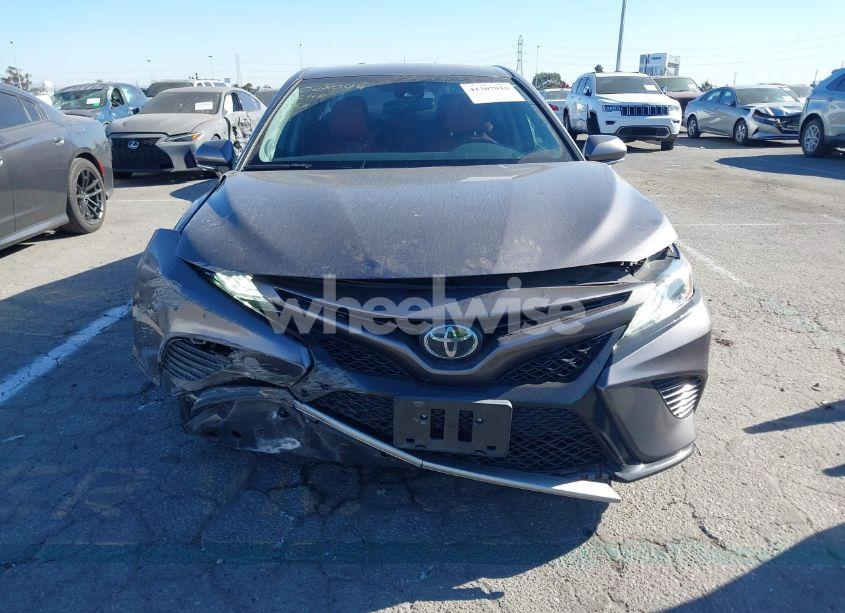 Photo 13 of 2020 Toyota Camry XSE (VIN 4T1K61AK7LU939751)