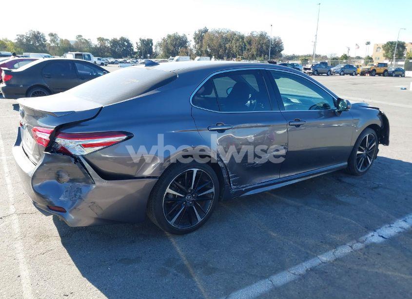 Photo 14 of 2020 Toyota Camry XSE (VIN 4T1K61AK7LU939751)