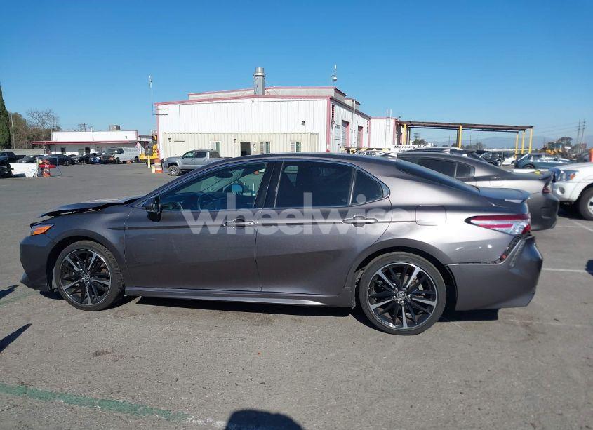 Photo 15 of 2020 Toyota Camry XSE (VIN 4T1K61AK7LU939751)