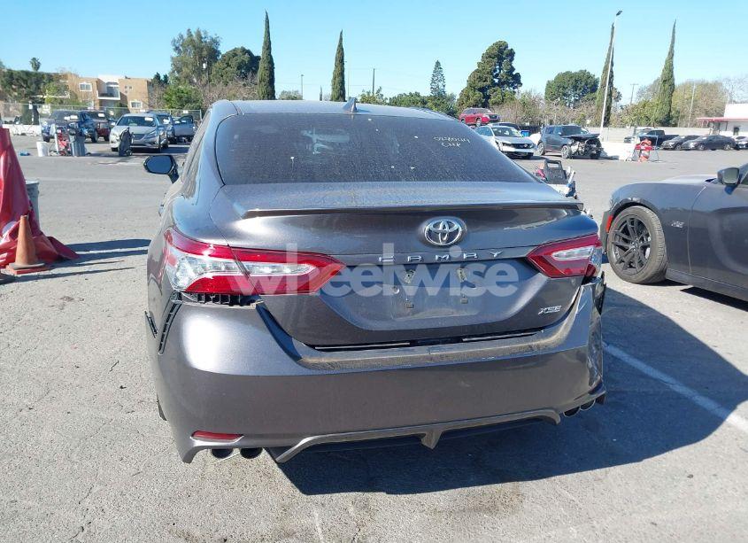 Photo 17 of 2020 Toyota Camry XSE (VIN 4T1K61AK7LU939751)