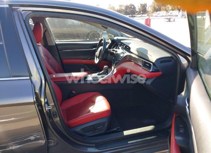 Photo 5 of 2020 Toyota Camry XSE (VIN 4T1K61AK7LU939751)