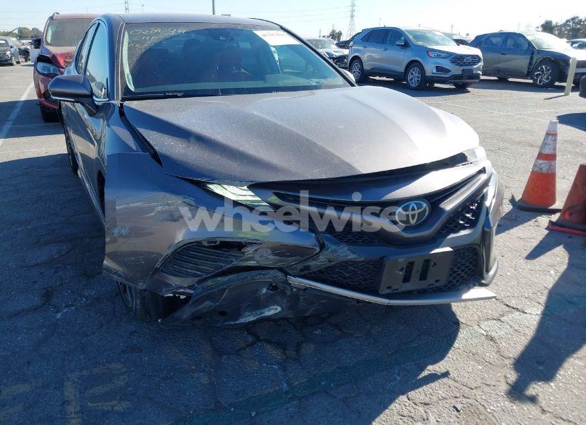 Photo 6 of 2020 Toyota Camry XSE (VIN 4T1K61AK7LU939751)