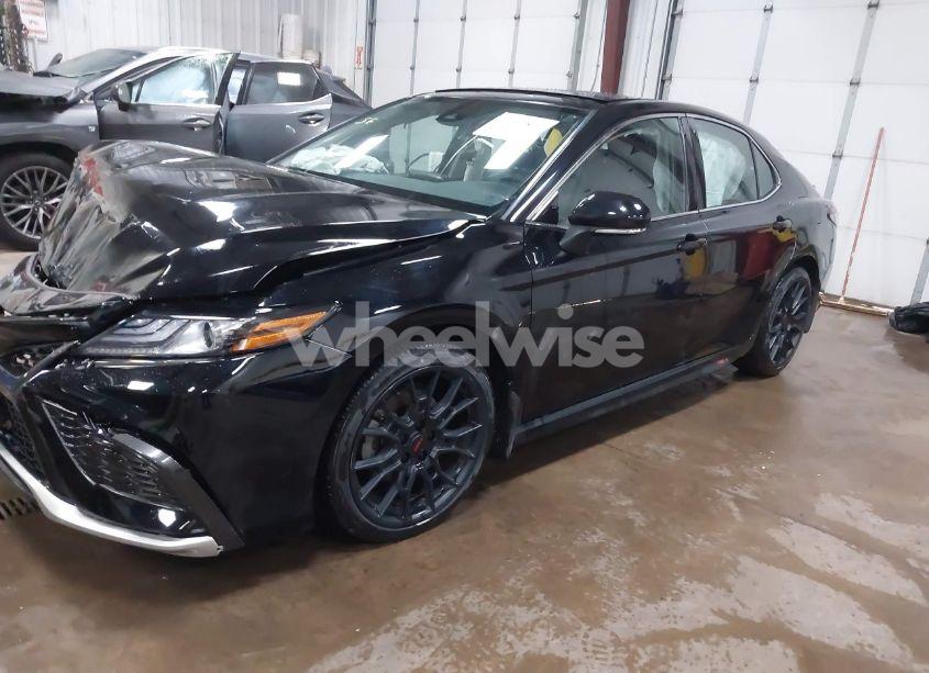 Photo 2 of 2021 Toyota Camry XSE (VIN 4T1K61AK7MU463115)
