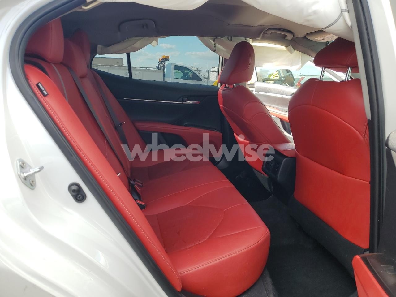 Photo 10 of 2021 TOYOTA CAMRY XSE (VIN 4T1K61AK7MU485888)