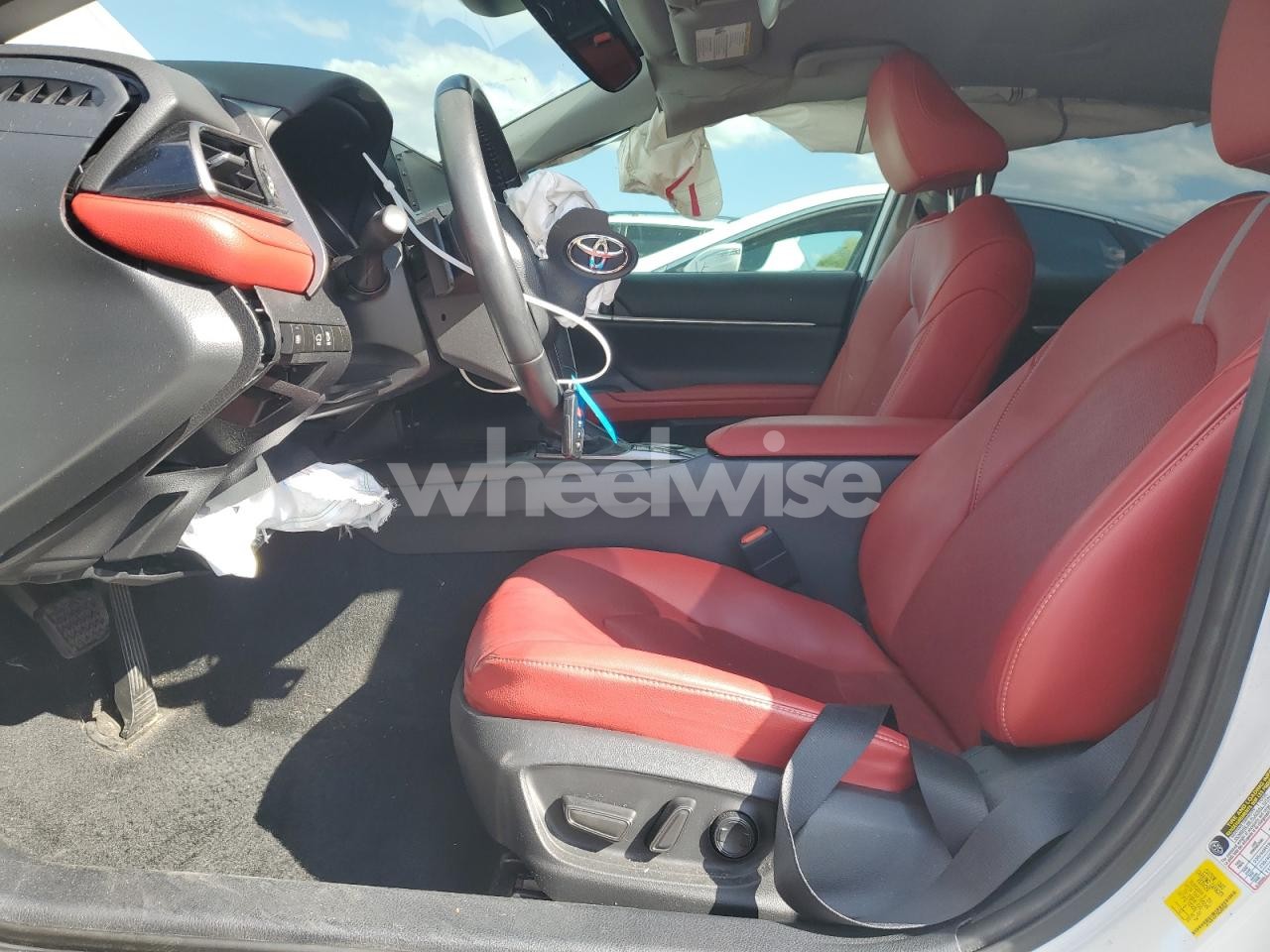 Photo 7 of 2021 TOYOTA CAMRY XSE (VIN 4T1K61AK7MU485888)