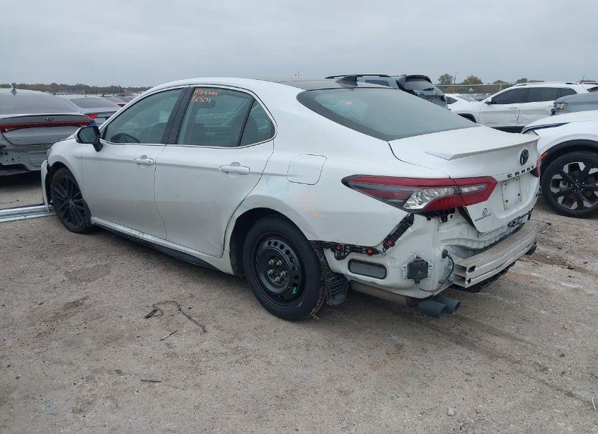 Photo 3 of 2021 Toyota Camry XSE (VIN 4T1K61AK7MU520669)