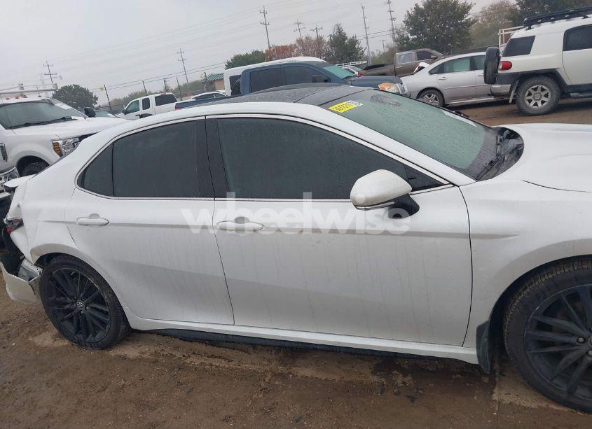 Photo 12 of 2021 Toyota Camry XSE (VIN 4T1K61AK7MU521207)