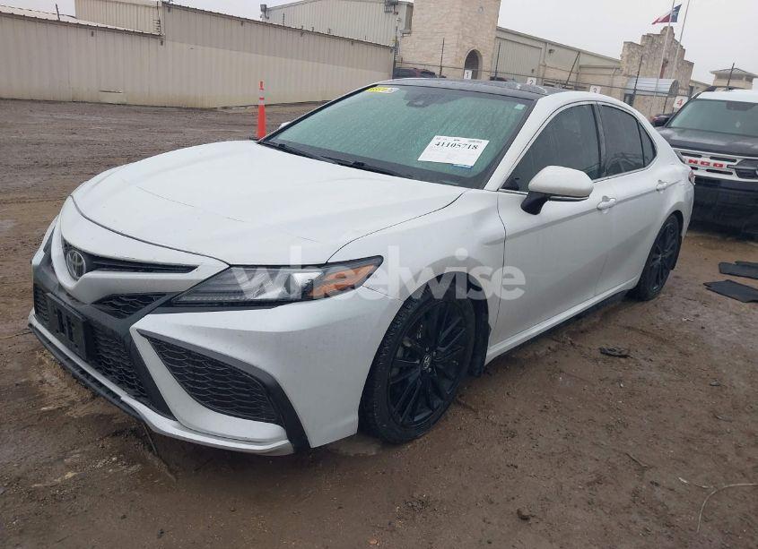 Photo 2 of 2021 Toyota Camry XSE (VIN 4T1K61AK7MU521207)