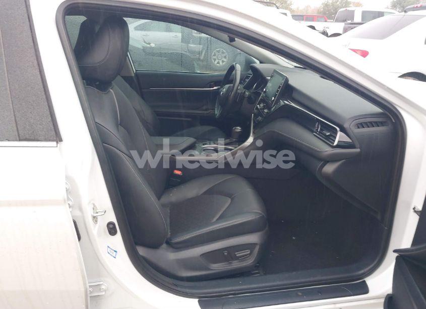 Photo 5 of 2021 Toyota Camry XSE (VIN 4T1K61AK7MU521207)